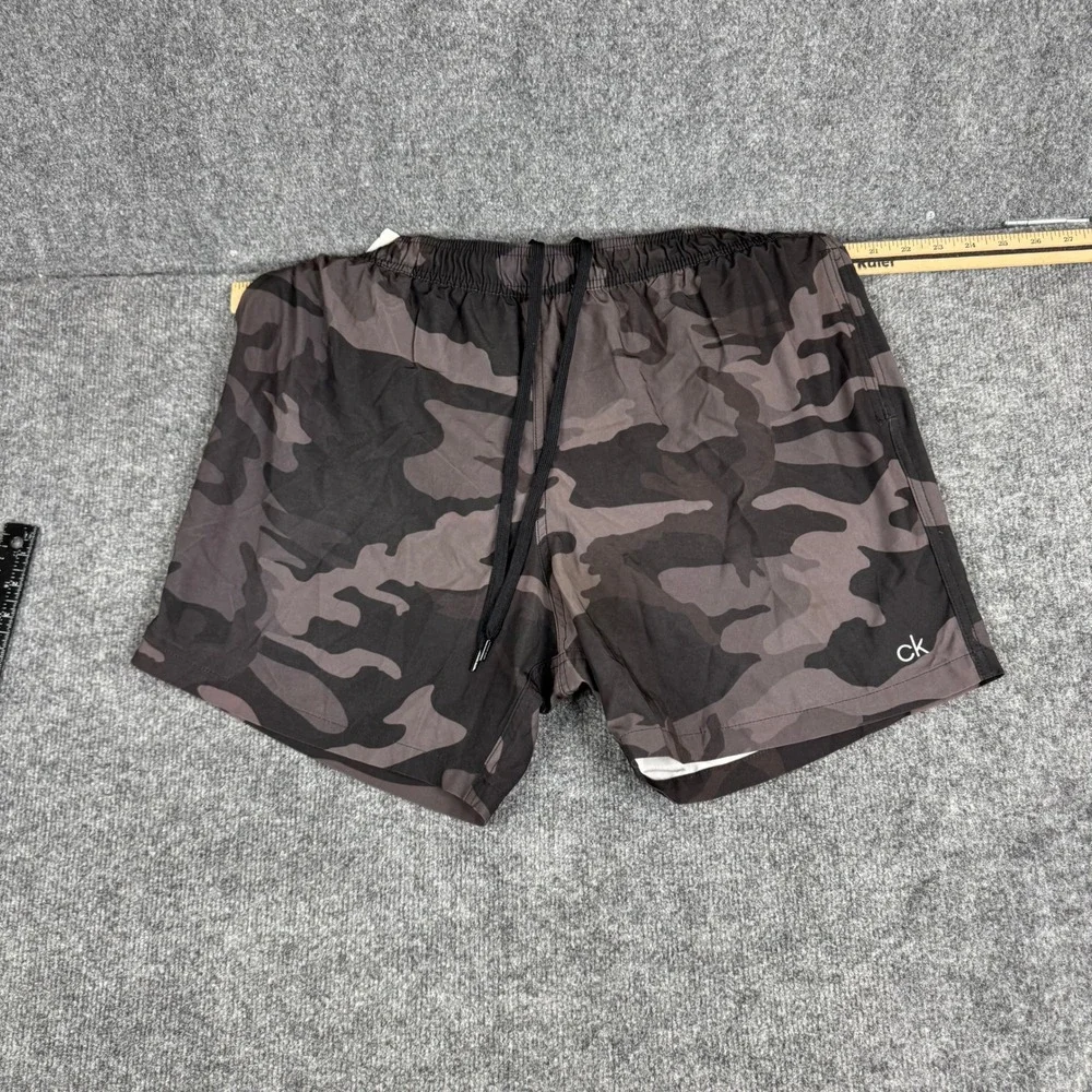 Calvin Klein Swim Trunks Mens Size XL Grey Camo Drawstring Mesh Lined Flaws